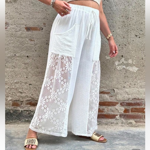 Boutique Pants - White Lace Wide Leg Pants New 1x